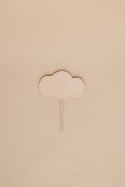Auf diesem Bild sieht man eine Wolke als Stecker für den Geburtstagskranz.