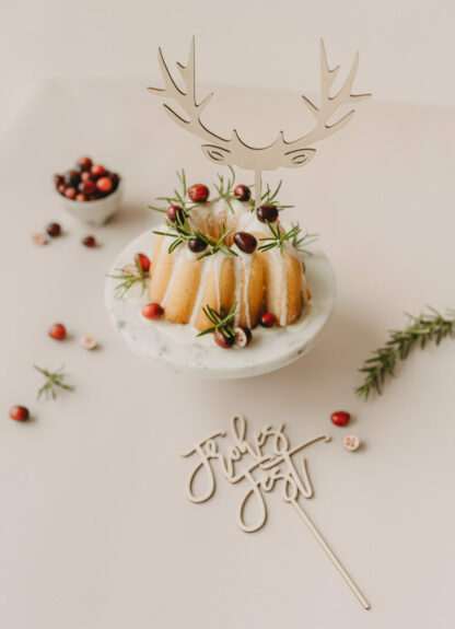 Cake Topper Weihnachten aus Holz in Form von eiem Geweih.