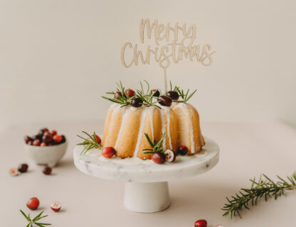 Merry Christmas Cake Topper aus Holz zu Weihnachten.