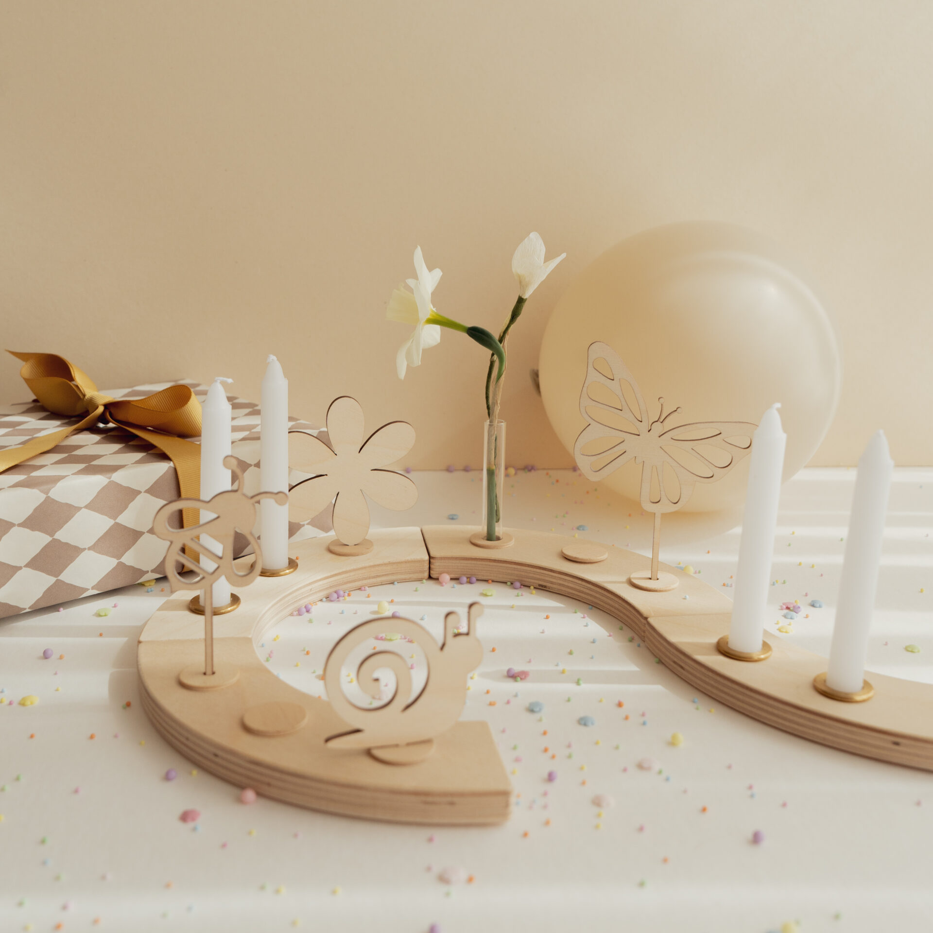Bunter Kindergeburtstag Tischdeko für den Geburtstagskranz.