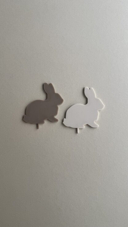 Stecker Hase sitzend Geburtstagskranz bunt – Bild 3