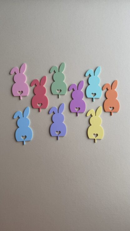 Stecker Hase mit Knickohr und Herzpo Geburtstagskranz bunt – Bild 2