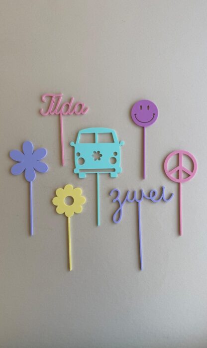 Cake Topper Hippie Set bunt mit Namen und ausgeschriebener Zahl – Bild 3