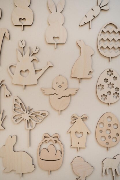 Steckfiguren für den Jahreszeitenkranz für Ostern und im Frühling.