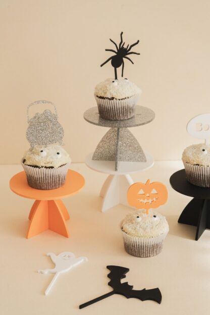 Wiederverwendbare Muffin Stecker für Halloween.