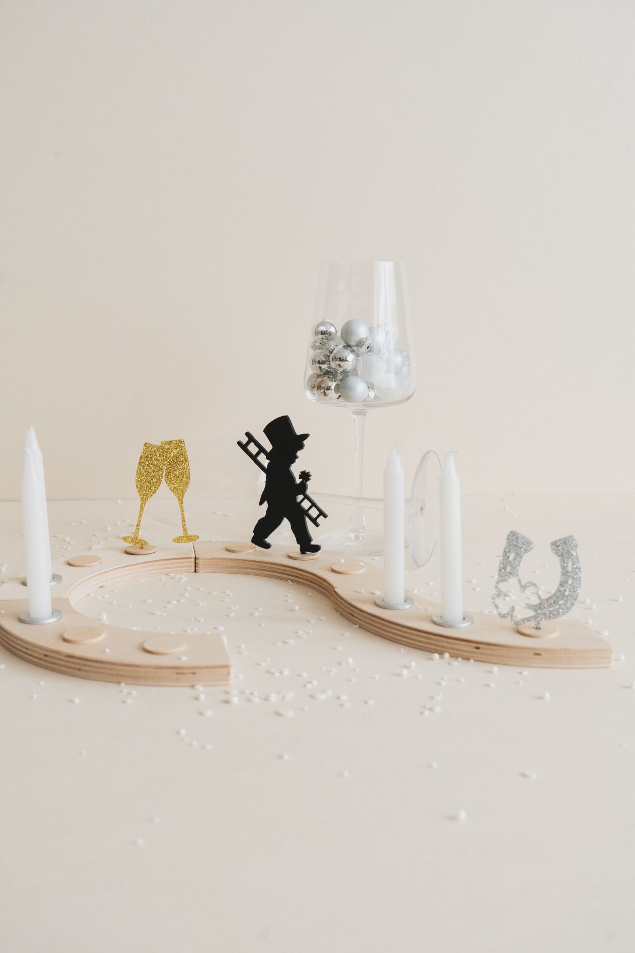 Acryl Tischdeko für Silvester zum wiederverwenden.